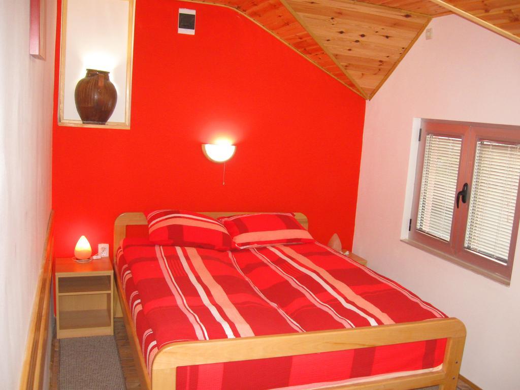 Amfora Rooms Caribrod Dimitrovgrad Ruang foto